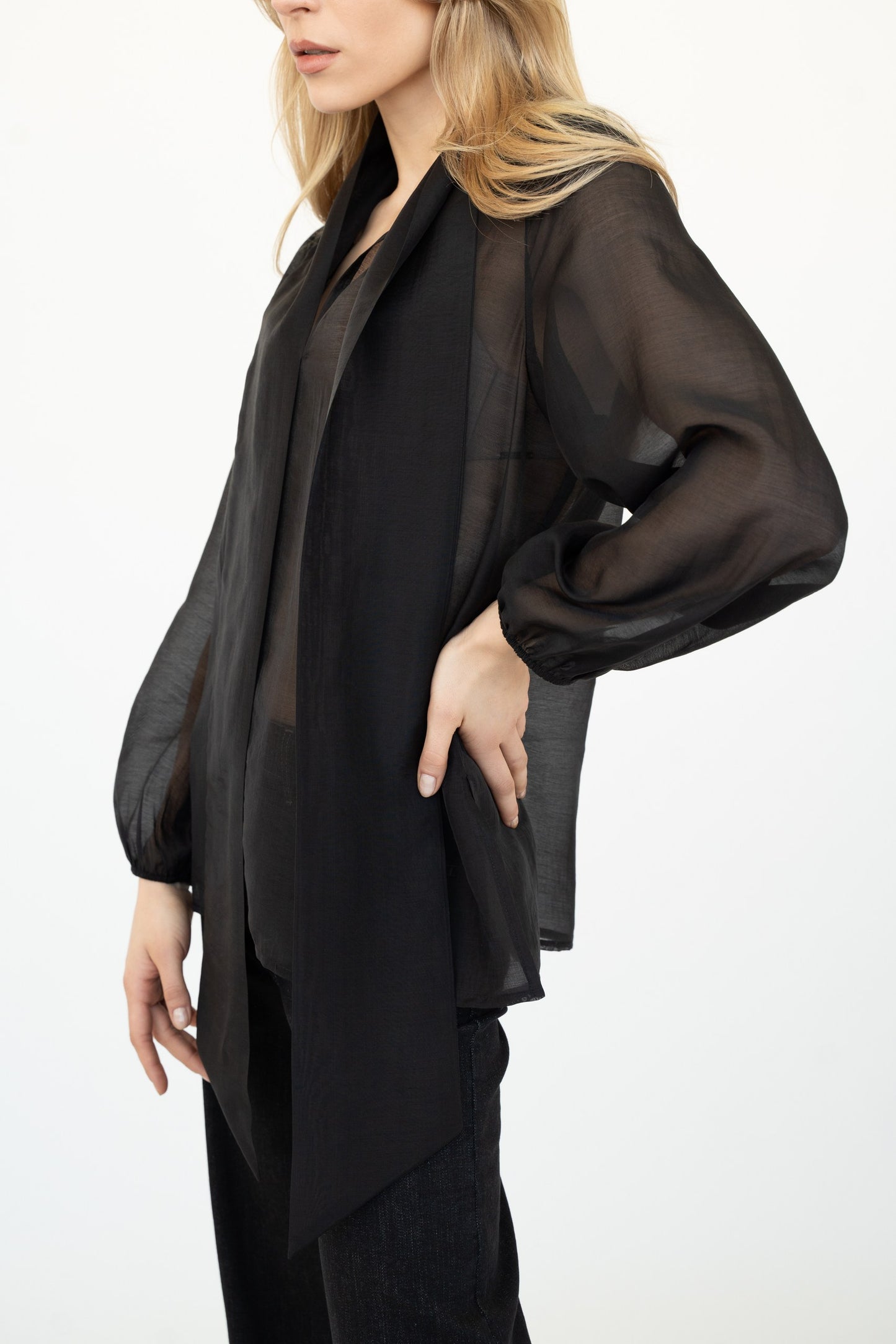 CAMICIA CON FIOCCO