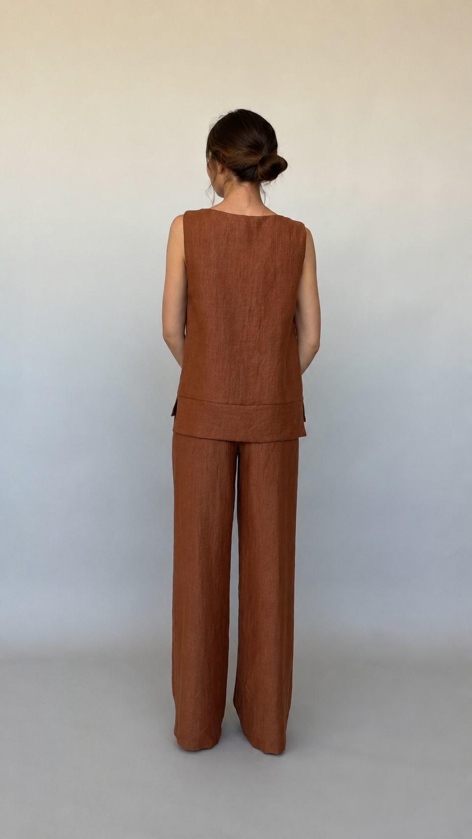 TOP IN LINO ELIA