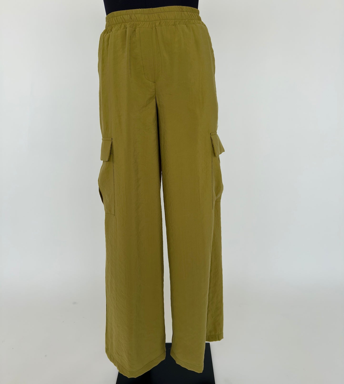 PANTALONE A PALAZZO CON TASCHE EFFETTO CUPRO DANIEL
