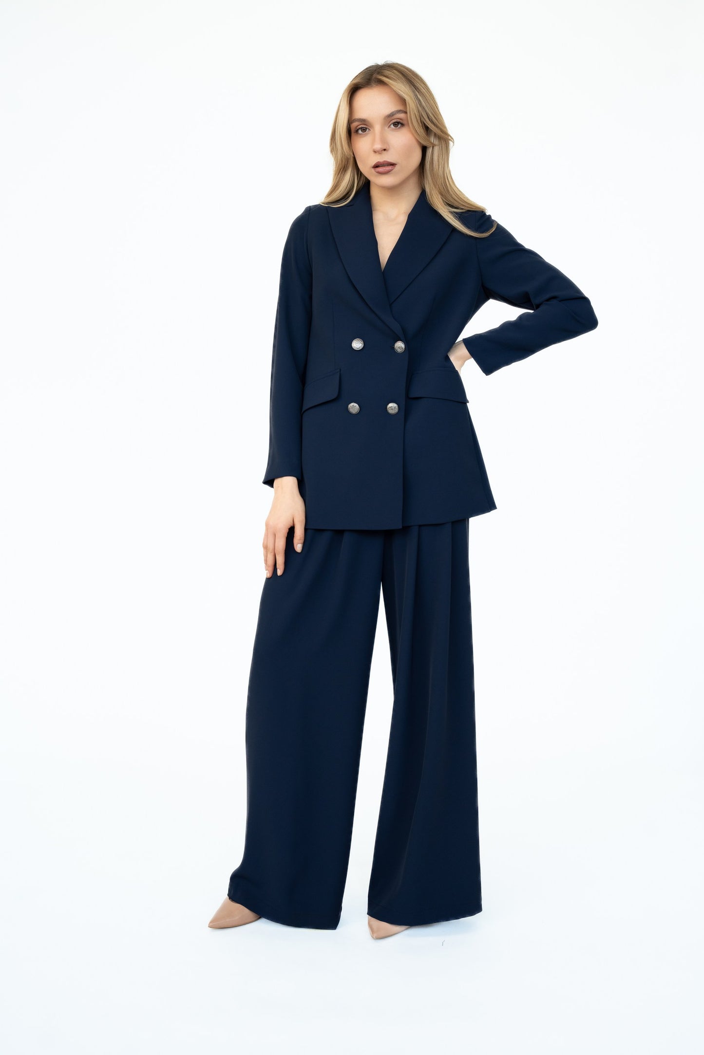 PANTALONE AMPIO CON PINCES