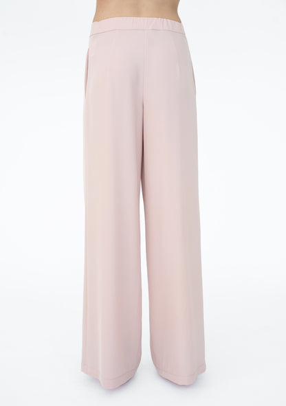PANTALONE AMPIO CON PINCES