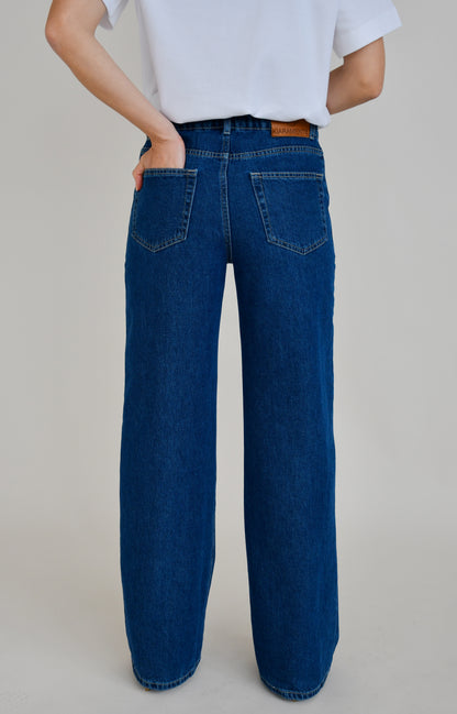 JEANS A PALAZZO TRIESTE