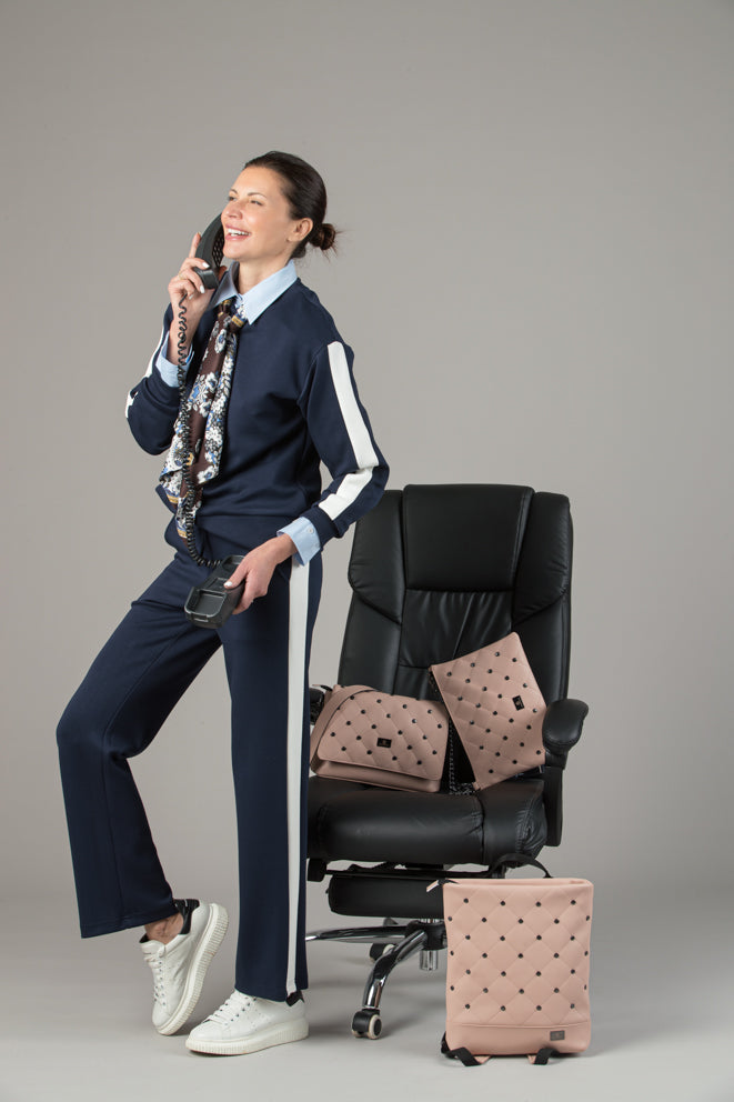 TUTA IN MODAL CON BANDA