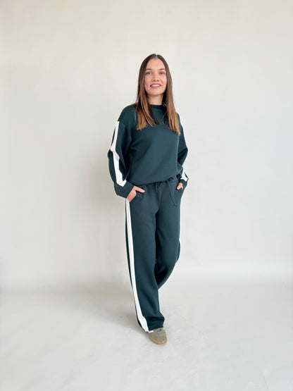 TUTA IN MODAL CON BANDA